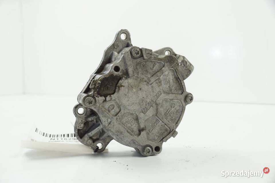 03L145100 PASSAT POMPA VACUM Lipno