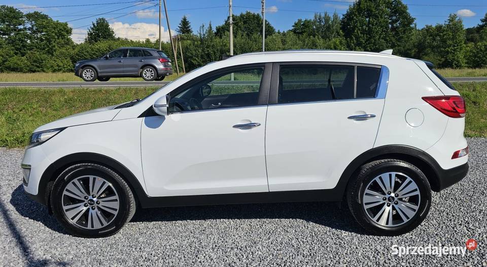 KIA SPORTAGE PIĘKNA BOGATE WYPOSAŻENIE 17 DIESEL Latoszyn