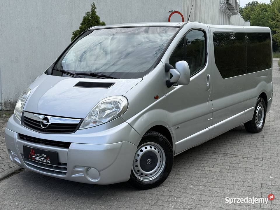 Opel Vivaro 2008 9osobowy Klima Hak Czujniki wspomaganie kierownicy Poznań