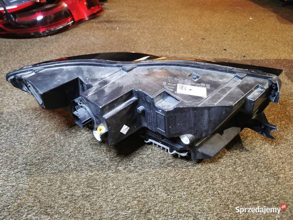 JAGUAR IPACE LAMPA LEWY PRZÓD LED J9D313W030EC Pielgrzymka