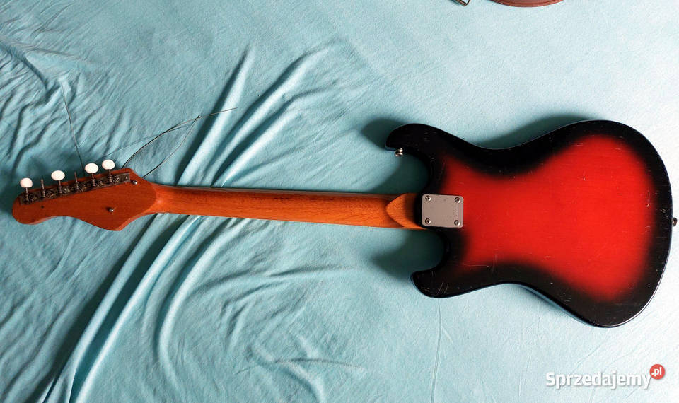 Japońska Teisco Hertiecaster 1960 sunburst Wiązów
