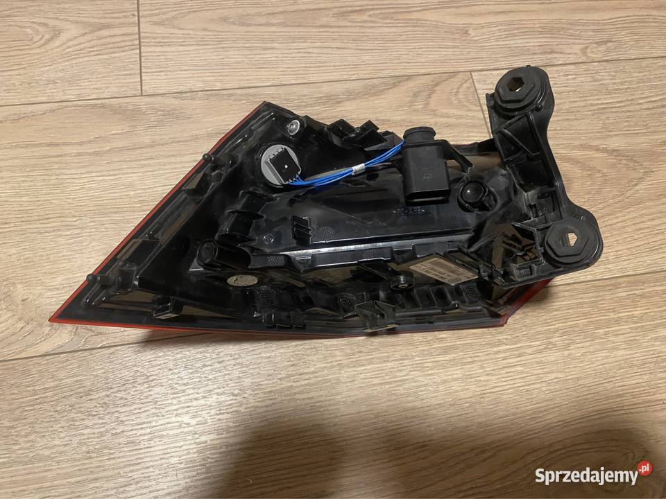 Lampa prawy tyl Vw golf VIII Jasienica
