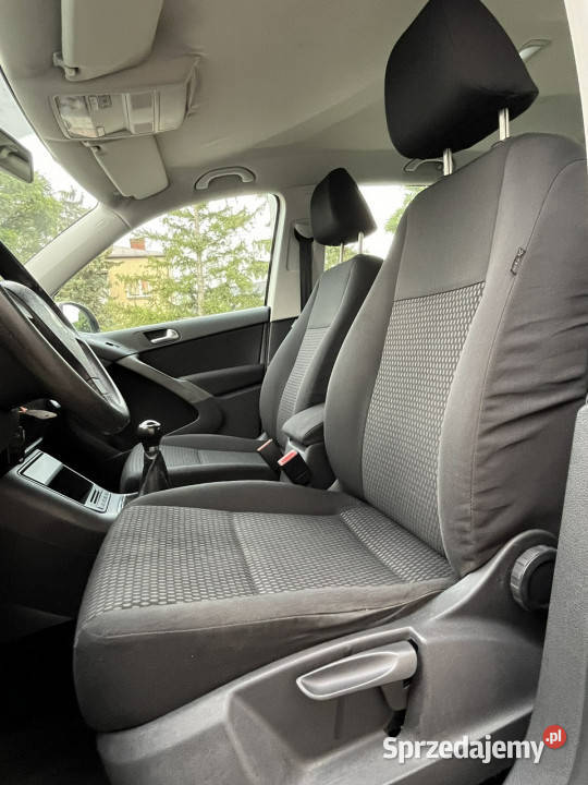 Volkswagen Tiguan Volkswagen Tiguan 14B 2009r 1390cm3 mazowieckie