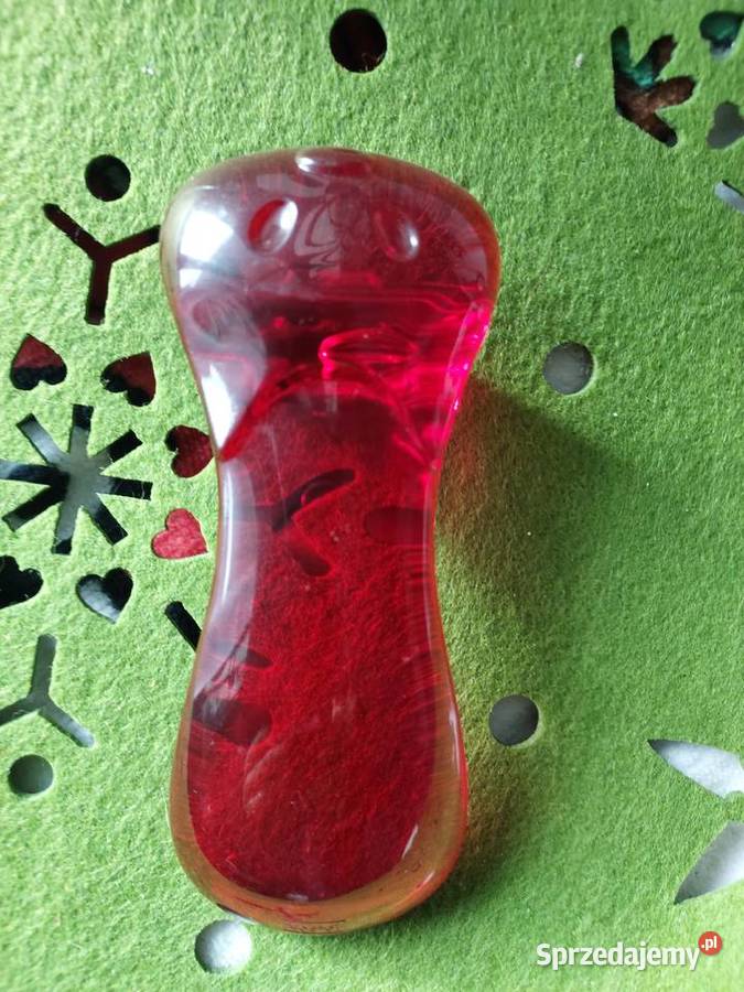 Otwieracz czerwony tworzywo niemiecki 2009r Wrocław