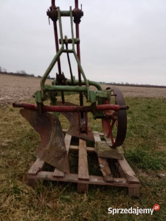Pług PZ 1a Przystosowany do ursusa c325 zabytek Nasutów