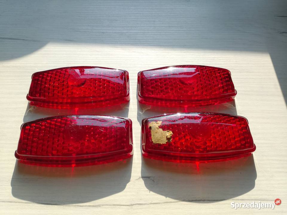 Fabrycznie nowe klosze lamp tylnych do FSO Gliwice