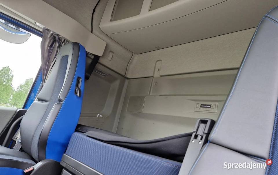Ciagnik Volvo Nowy model 2022 5652km Warszawa