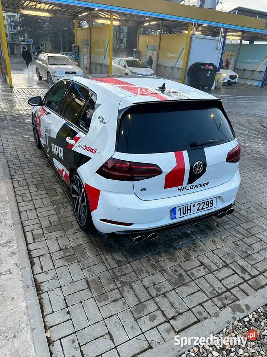 Volkswagen Golf 20 TSI DSG R Performance APR biały Czechy