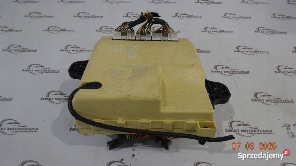 KIA SORENTO II 4x4 10r skrzynka bezpieczników