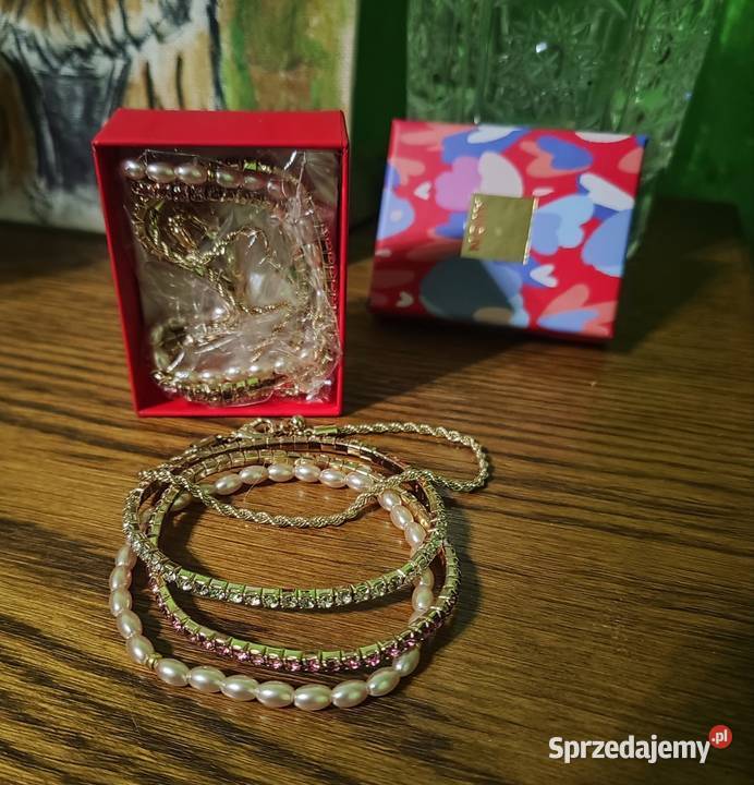 Zestaw 4 bransoletek Gila