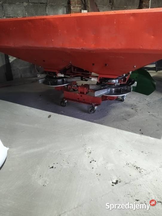 Rozsiewacz nawozów kverneland dsm Ostrów Wielkopolski sprzedam