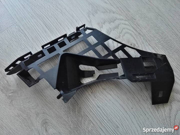 MERCEDES AKlasa W176 Prawy Ślizg Zderzaka Przód Międzychód