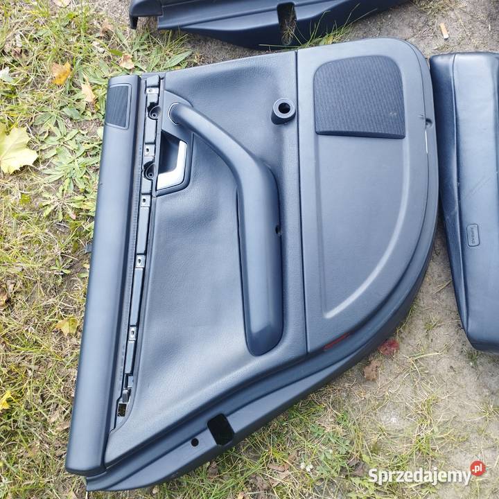 Granatowa skóra fotele kanapa boczki Audi a4b6 Serpelice
