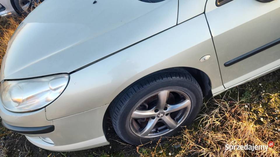 Błotnik lewy przód przedni Peugeot 407 KCVD Błotniki