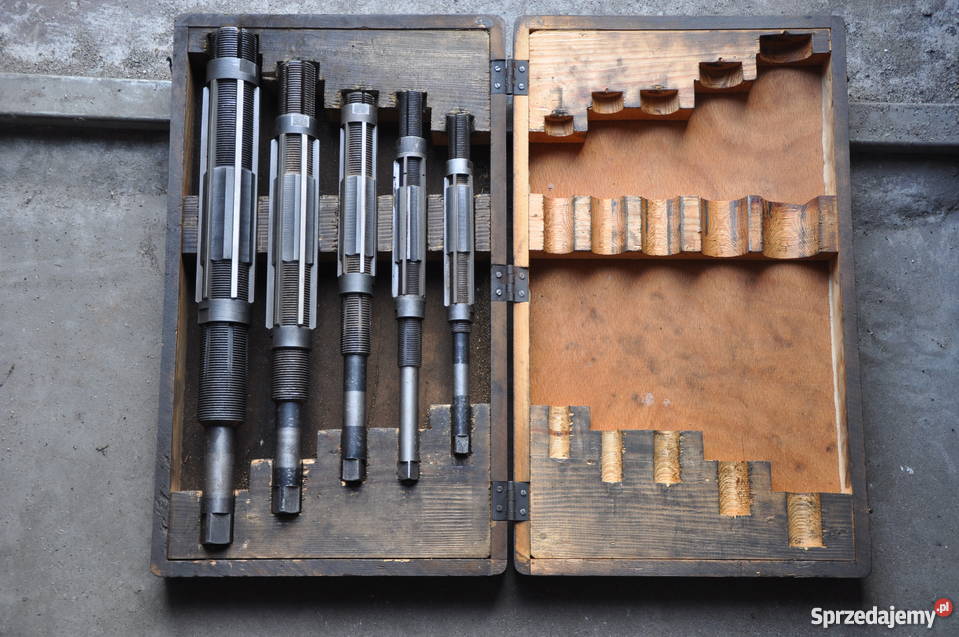 Rozwiertaki nastawne Fi 245 55mm