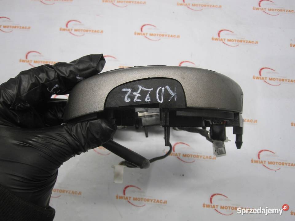 TOYOTA PRIUS II przełączniki kierownicy komplet osobowe świętokrzyskie Kielce