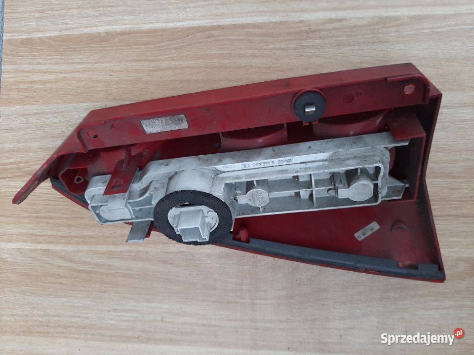 Lampa tył tylna prawa Ford Focus MKI Kombi 1 świętokrzyskie Włoszczowa sprzedam