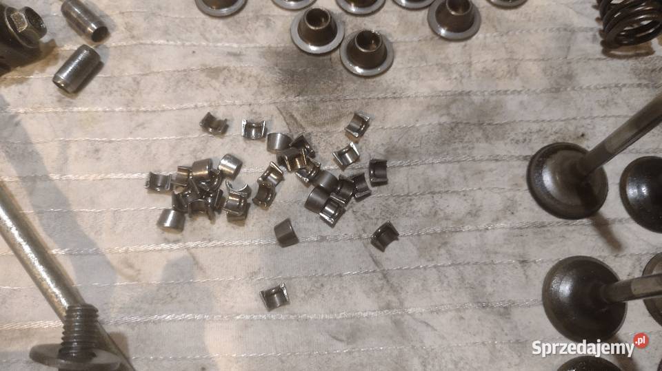 Zawory TDM 850 4tx Nowe Dąbie