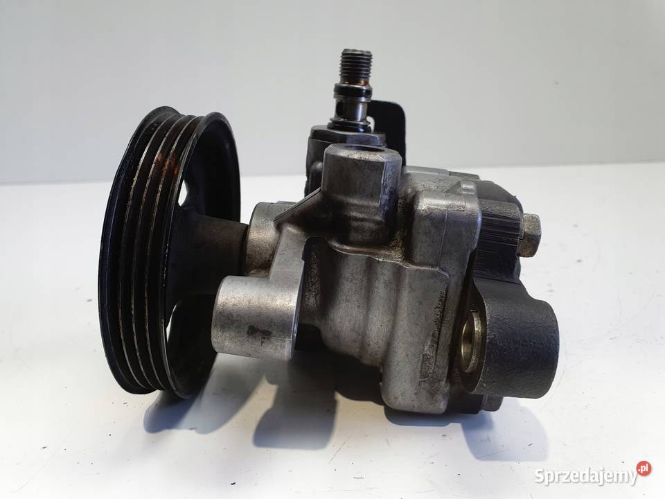 Mitsubishi Carisma 18 GDI POMPA WSPOMAGANIA osobowe