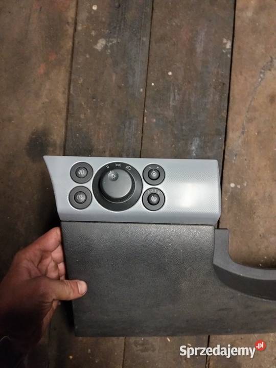 Panel pod kierownicę astra H Kierownice Gumieniec