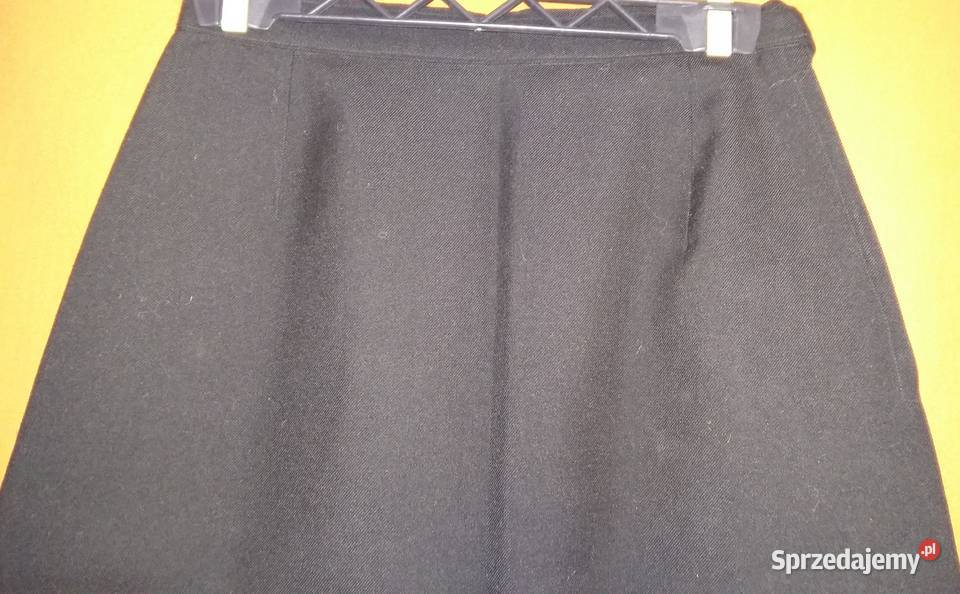Prosta idealnie czarna spódniczka S Łódź