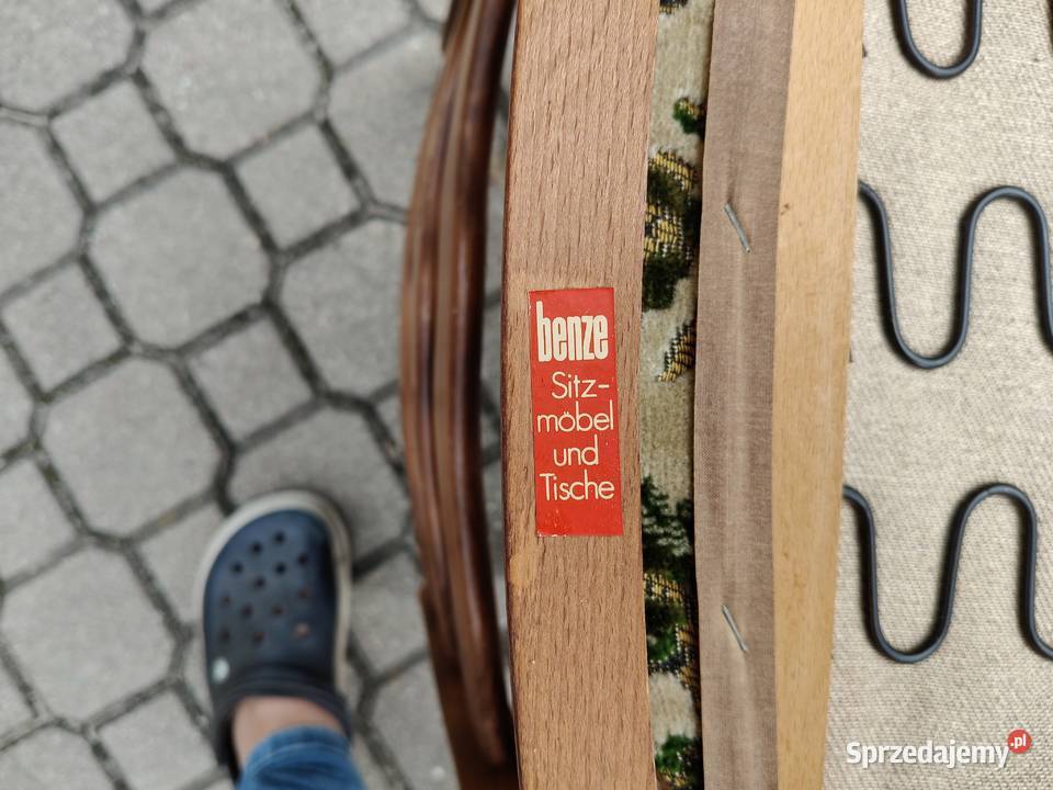 Komplet czterech krzeseł Meble Zambrów sprzedam