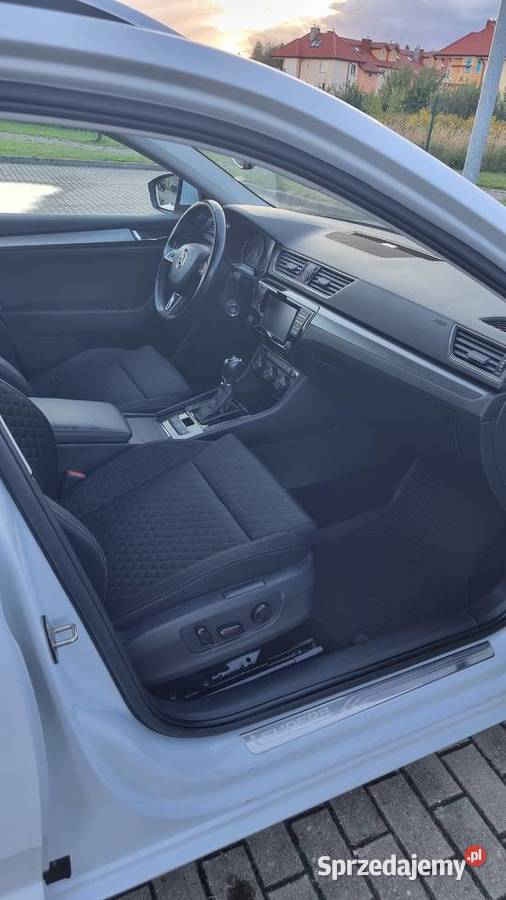 Skoda Superb drugi właściciel z polskiego salonu wielofunkcyjna kierownica Szczecin