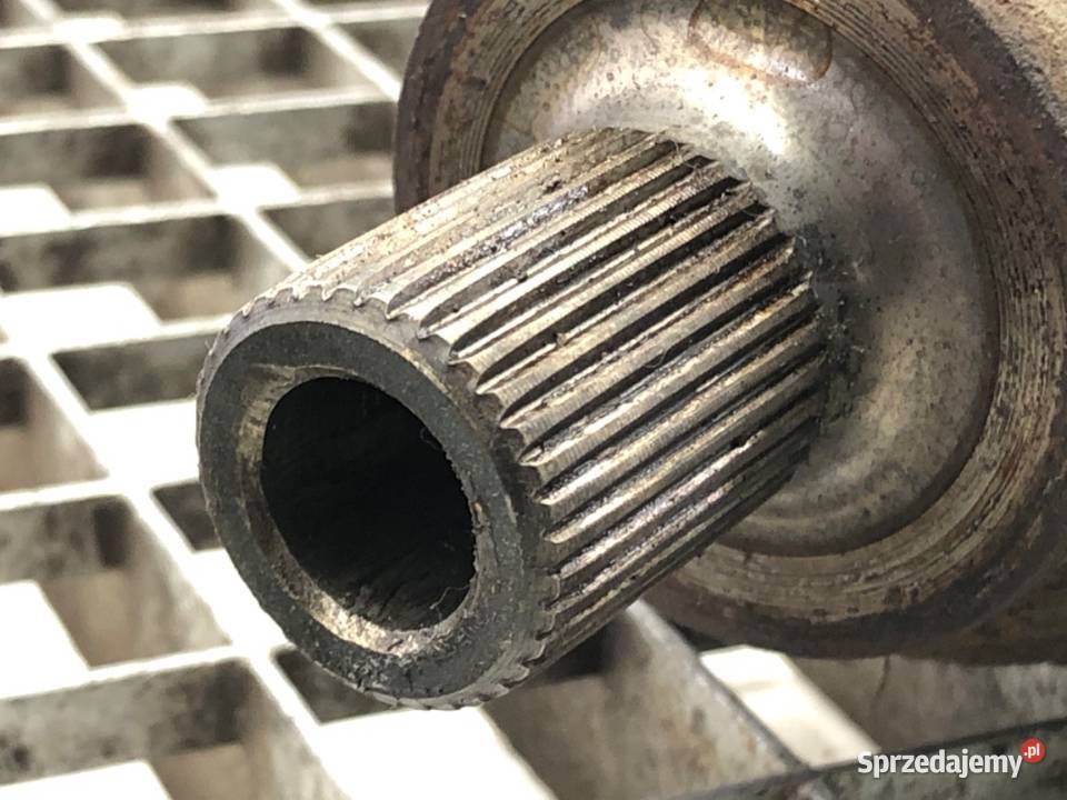 PÓŁOŚ LEWY PRZÓD SKODA OCTAVIA III 14 140