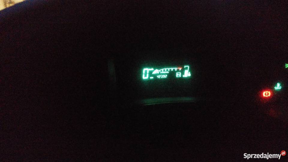 Sprzedam Toyote Yaris z małym przebiegiem