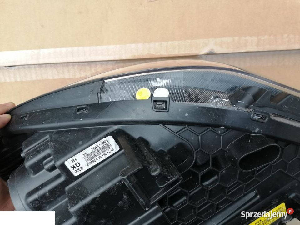 HYUNDAI I30 2016 REFLEKTOR PRAWY Kozubszczyzna