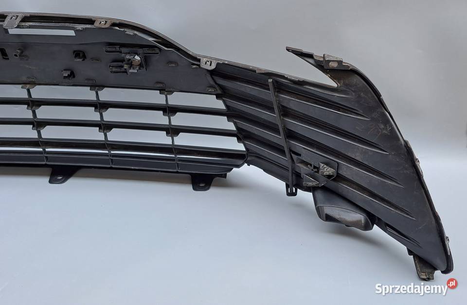 Kratka zderzaka PDC Toyota Camry VIII Lift Grill Atrapy Mielęcin sprzedam