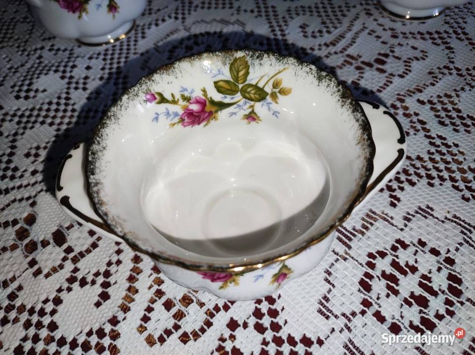 bulionówka porcelanowa Chodzieź Iwona złota róża świętokrzyskie Kielce