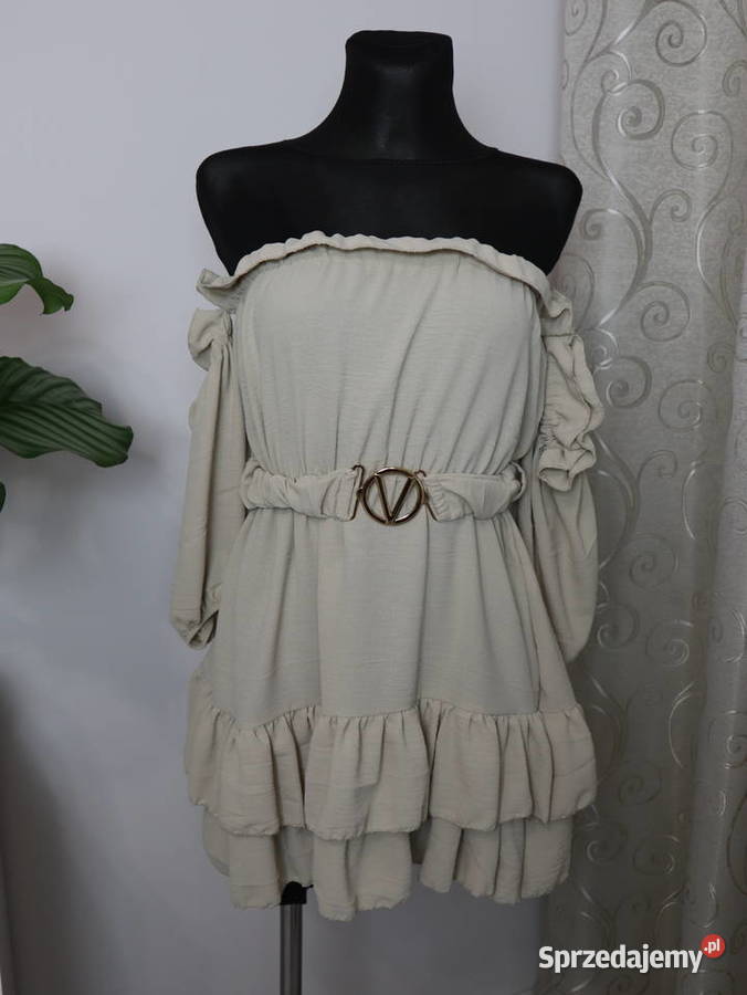 Beżowa sukienka hiszpanka z paskiem V