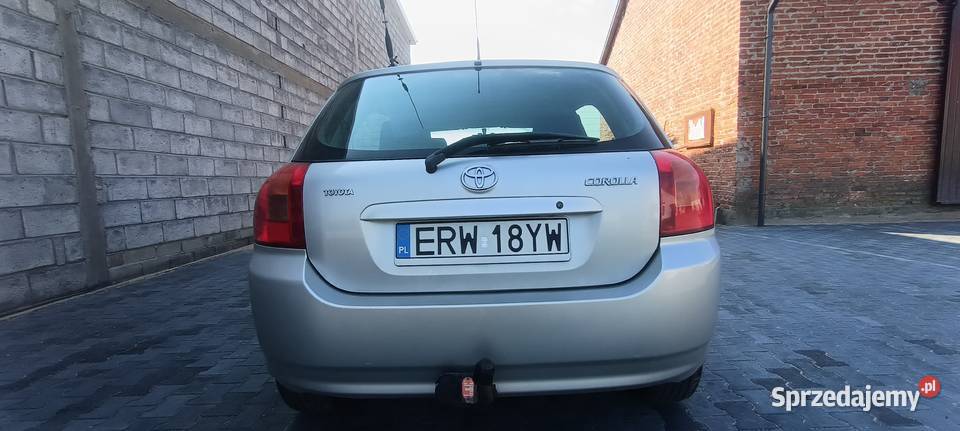 Toyota Corolla e12 20 D4D uszkodzona Przyłuski