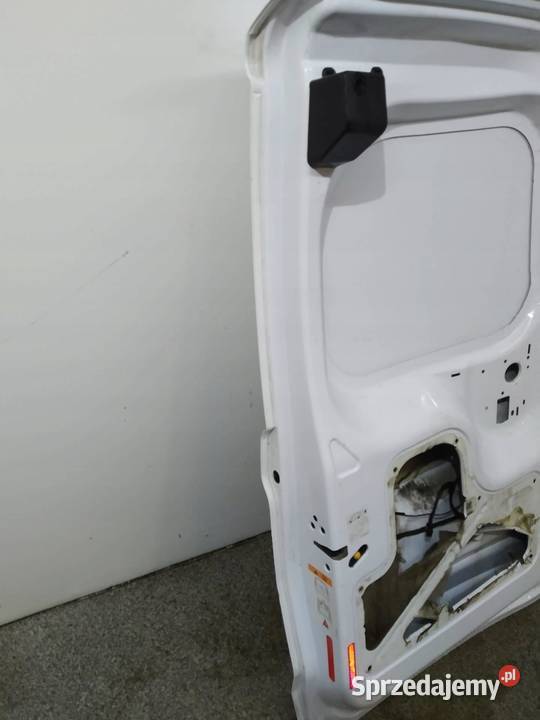 DRZWI LEWE TYŁ EN LEKKO USZKODZONE Ford Transit świętokrzyskie