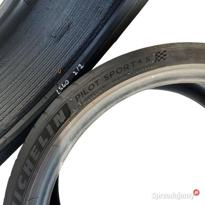 OPONY LETNIE 2 23535R19 MICHELIN PILOT SPORT 4S
