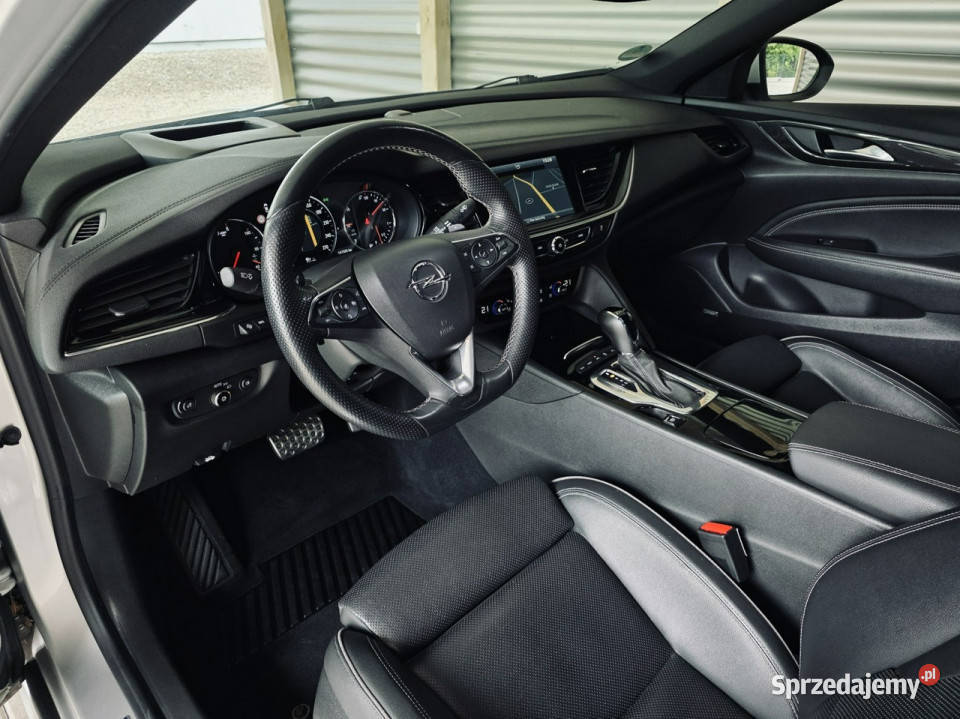 Opel Insignia GSi Grand Sport 20 Turbo 4x4 B Tenczynek