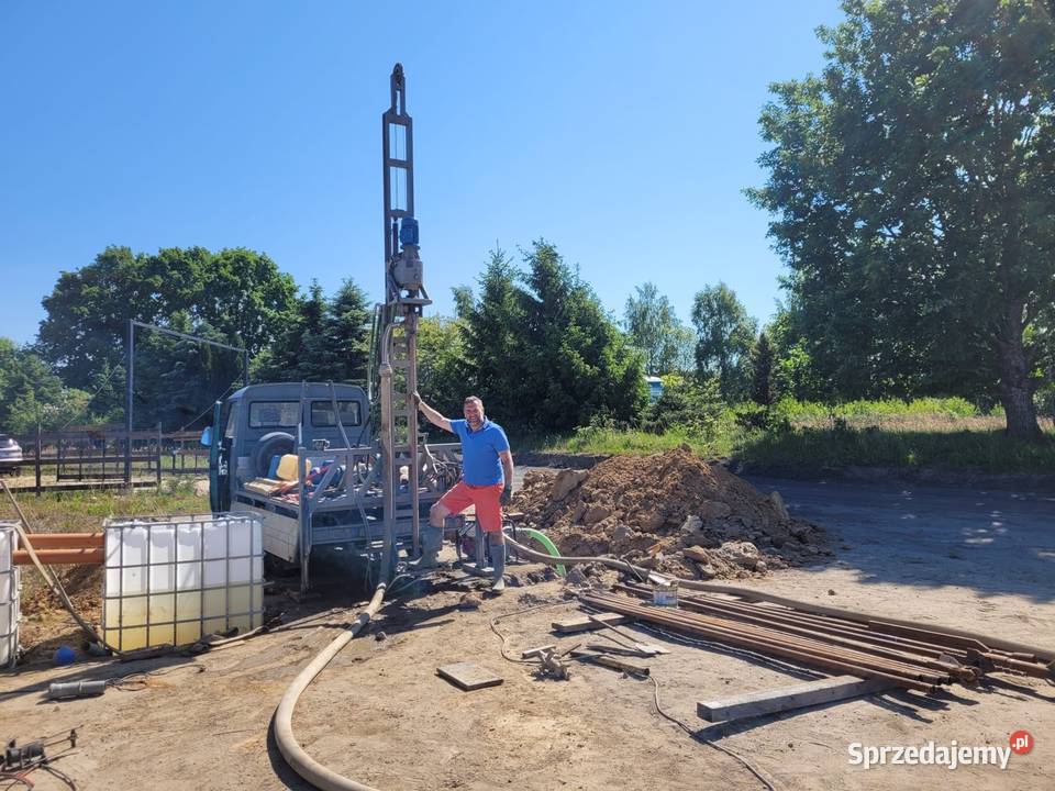 Wiertnica do wody z rurami do 50 mb 250000km Koszalin
