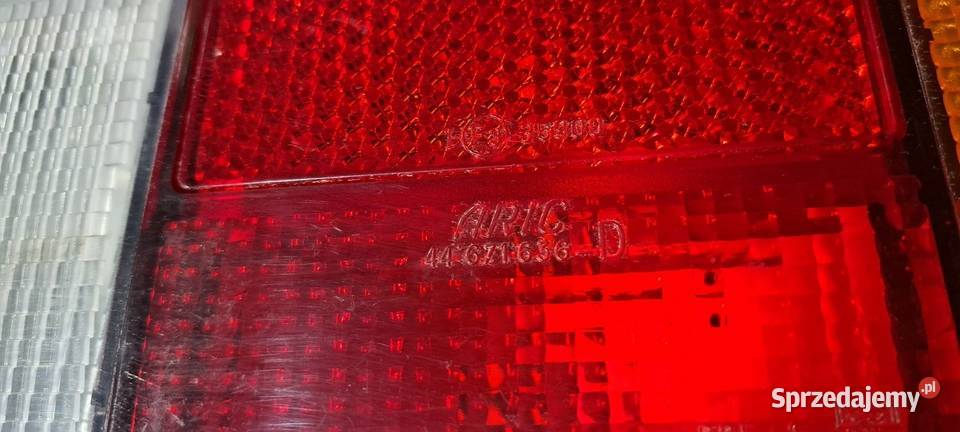 Nowe lampy tył komplet VW Golf 1 Mk1 ARIC Made osobowe Luzino