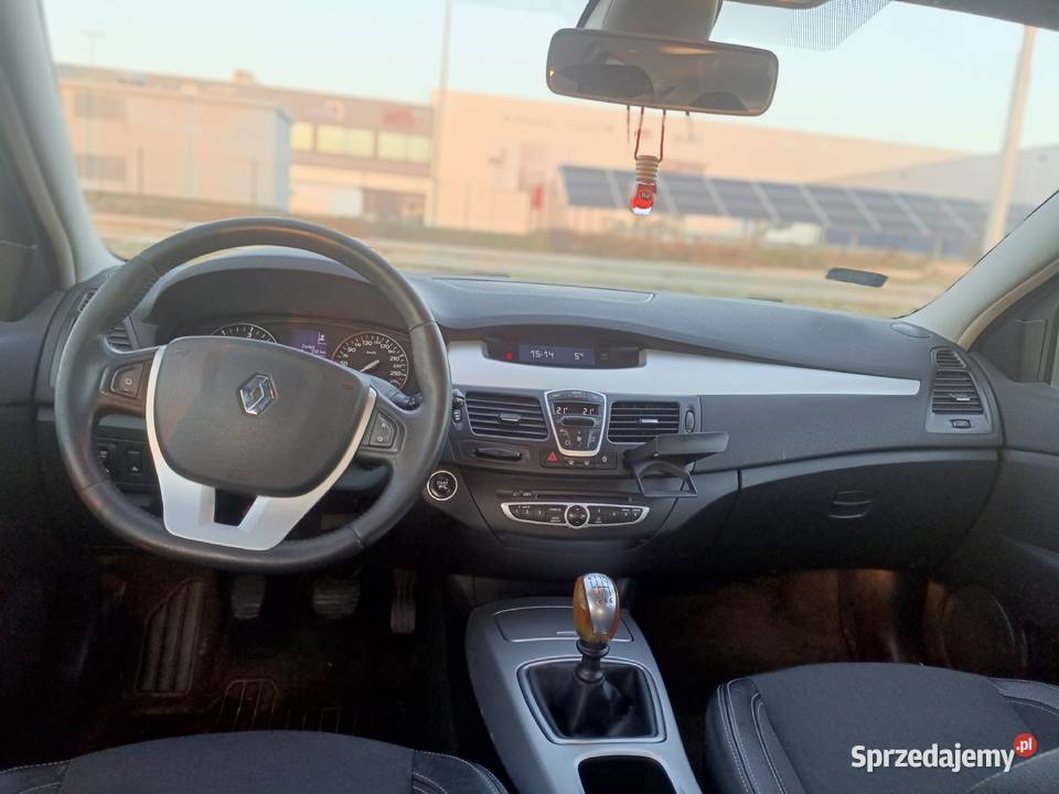 Renault Laguna III 20 140 koni