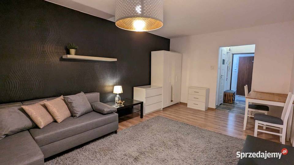 Bezpośrednio kawalerka z balkonem 200 m Metra Warszawa