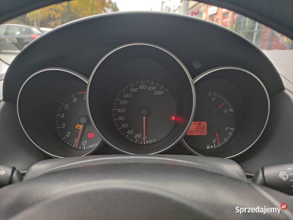 Mazda 3 sedan 16 benzyna gaz LPG do 2034 roku immobilizer Bełchatów