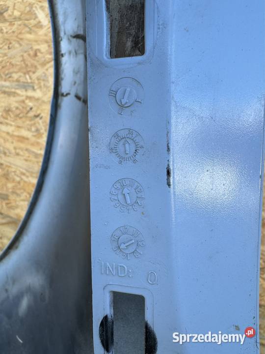 Błotnik przód prawy rh renault zoe 631009208R Międzychód