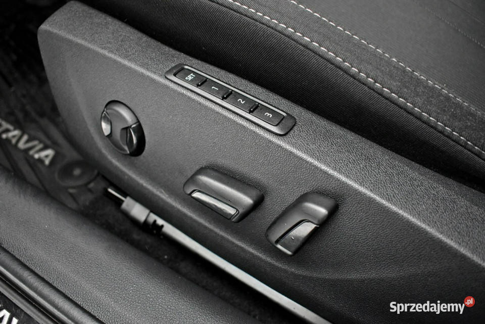 koda Octavia Bezwypadkowy Salon Polska Serwis czujnik deszczu Łódź