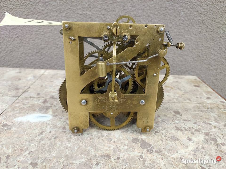 772 Mechanizm starego zegara ściennego Kienzle