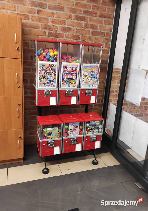 Automat Sprzedający kulki kapsuły piłki Wynajem Krosno