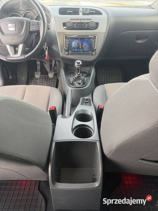 Seat Leon MK2 lift 16 MPI 2009 r biały Kraśnik