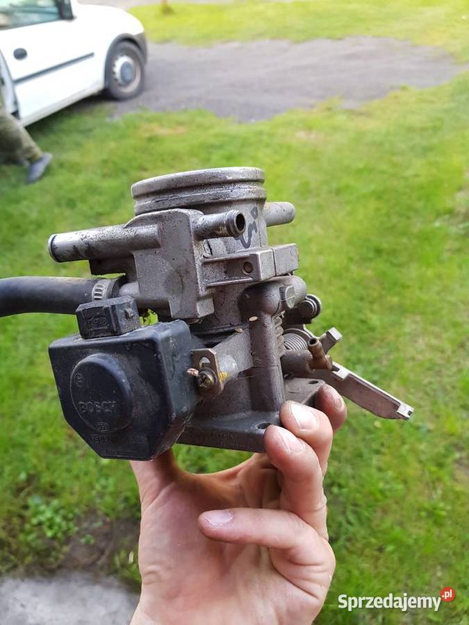 BMW przepustnica OE 17178949 BOSCH e30 e36 e34 Chełmża