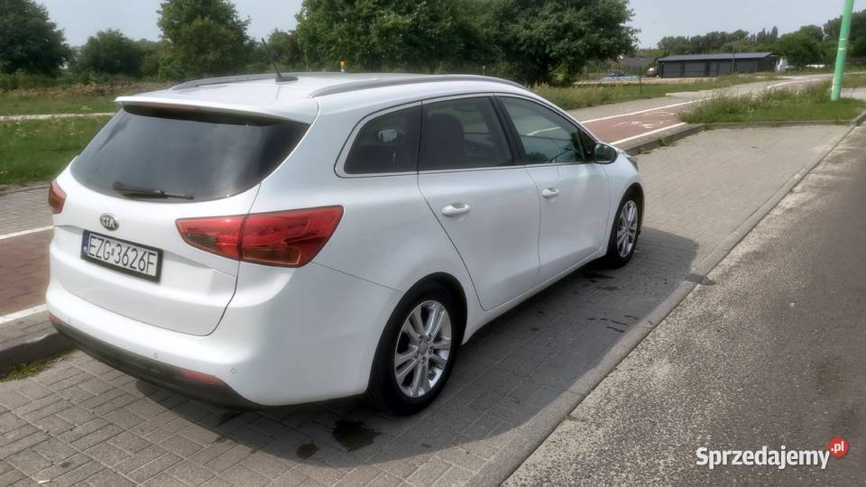 KIA CEED II 16 CRDi 128 KOMBI 2015 DIESEL gniazdo AUX Ozorków