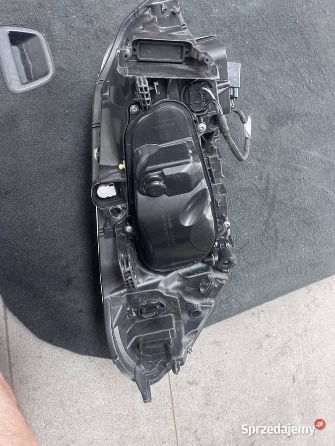 Reflektory Volvo XC60 halogen 2013 USA Lublin